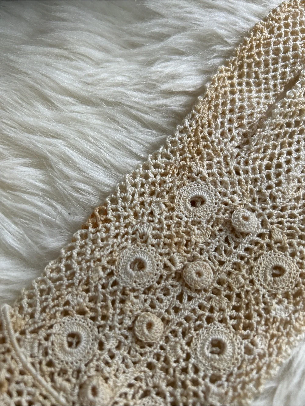 Vintage handmade Crochet Lace Ladies Gloves in Beige